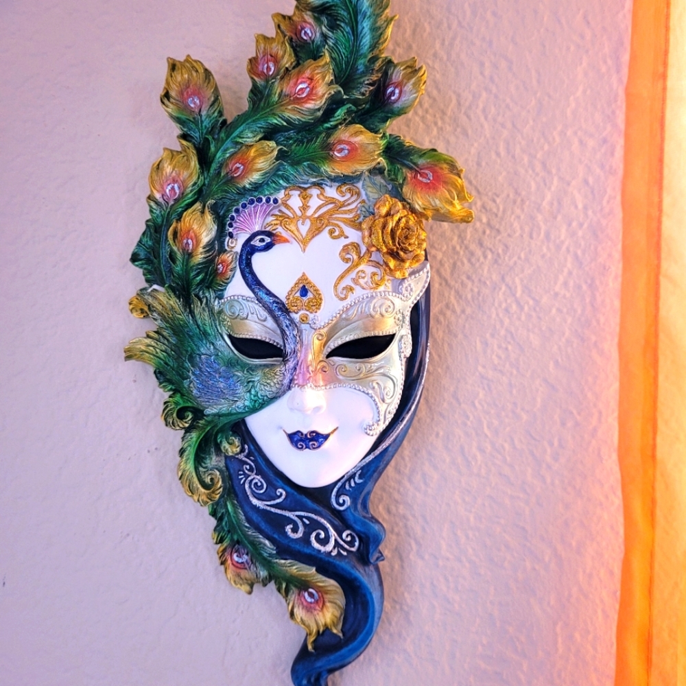 🎭Bellisima Masquerade At Italiano Carnivale Masks